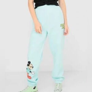 Disney World Mickey Mouse sweatpants aquaa blue NWT Xl embroidered with pockets